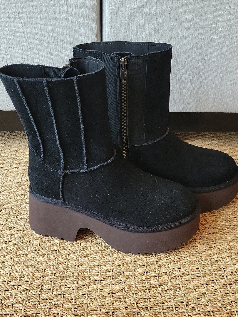 UGG Classic Twin Seam New heights Women's Boots Black suede with platform sole 8